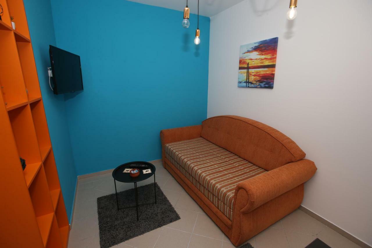 Fast Sleep & Go 2 Appartamento Paraćin Esterno foto