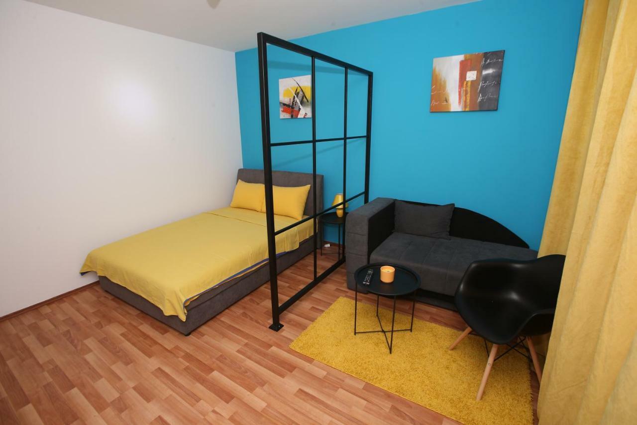 Fast Sleep & Go 2 Appartamento Paraćin Esterno foto